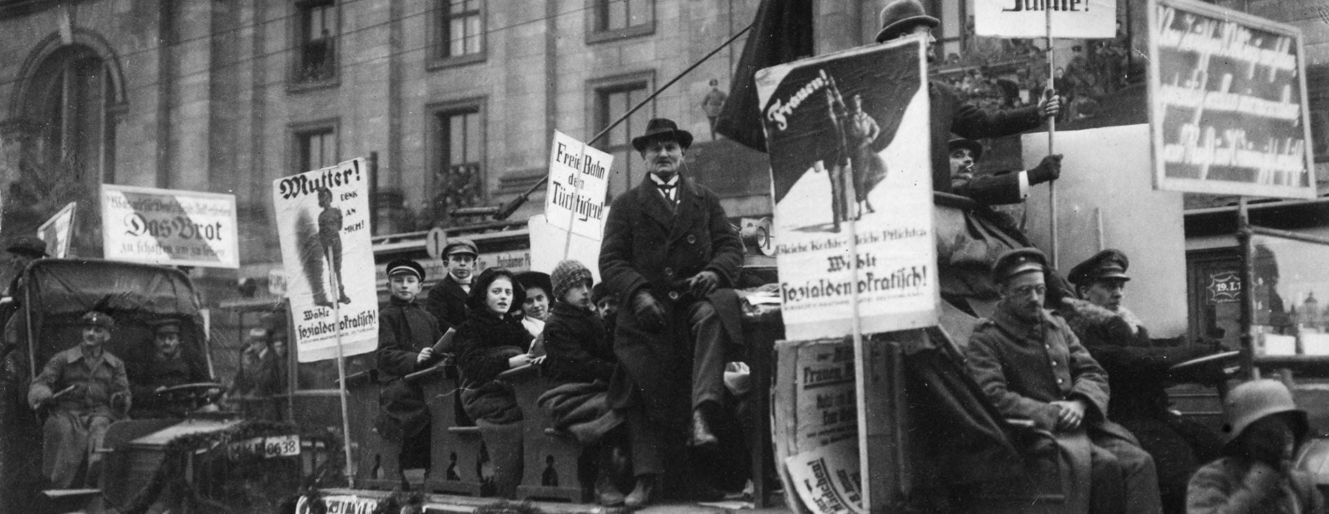 Wahlpropaganda-Korso der Sozialdemokraten in Berlin, 1919