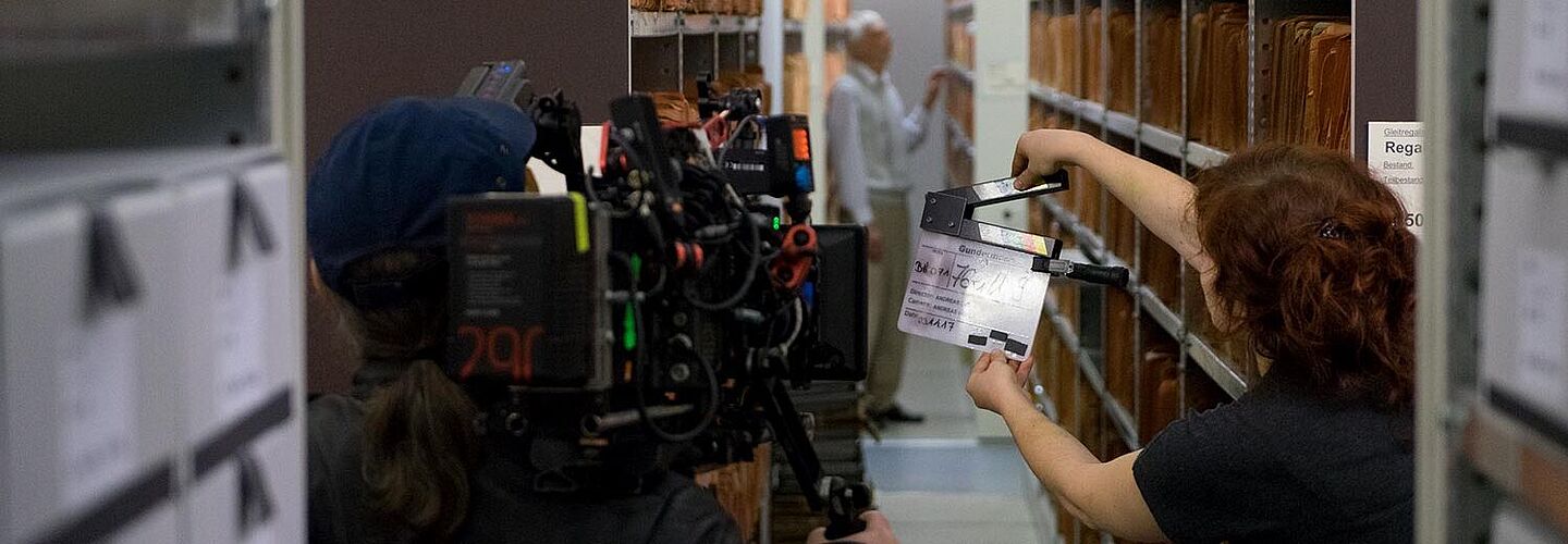 Dreharbeiten im Stasi-Unterlagen-Archiv Dreharbeiten für den Spielfilm "Gundermann" im Stasi-Unterlagen-Archiv