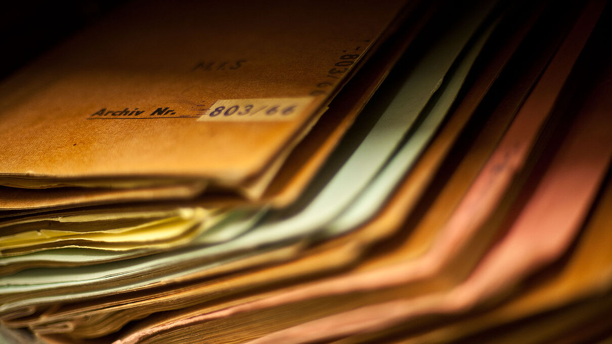 Akten im Stasi-Unterlagen-Archiv Akten im Stasi-Unterlagen-Archiv Berlin.
