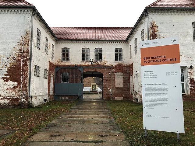 Gedenkstätte Zuchthaus Cottbus Eingangsbereich der Gedenkstätte Zuchthaus Cottbus