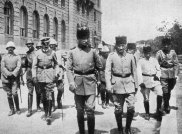 General Erich von Falkenhayn in der Türkei, 1917 General Erich von Falkenhayn in der Türkei, 1917