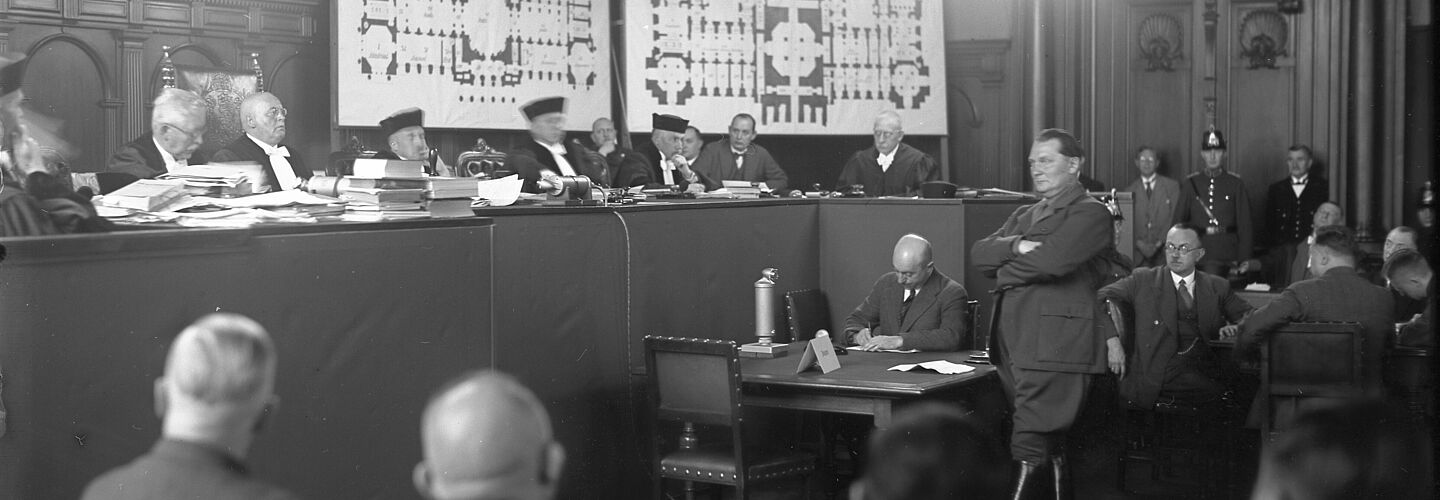 Reichstagsbrandprozess 1933 Hermann Göring bei seiner Zeugenaussage während des Reichstagsbrandprozesses am 4. November 1933