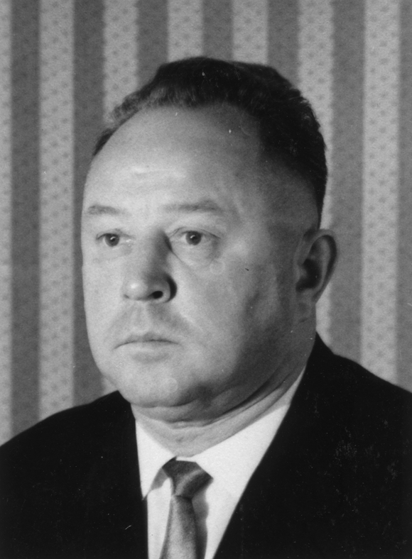 Erich Mielke Foto von Erich Mielke von seiner Kaderkarteikarte.